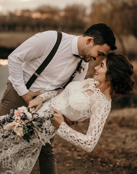 Fotógrafo de casamento Rahle Rabia (rhlrbphoto). Foto de 8 de junho 2020