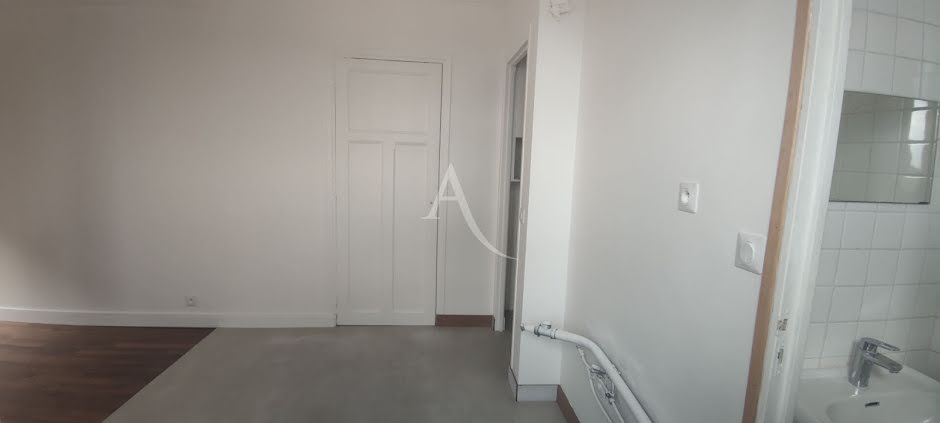 Appartement a vendre  - 2 pièce(s) - 26.7 m2 - Surfyn