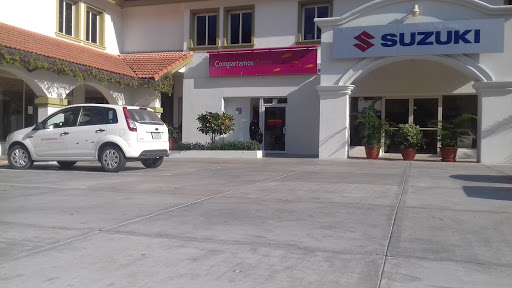 Compartamos Banco Huatulco, Boulevard Benito Juárez Lte P Sector P,, Bahía Chahue 9, Au 2 Nte., 70987 Crucecita, Oax., México, Banco | OAX