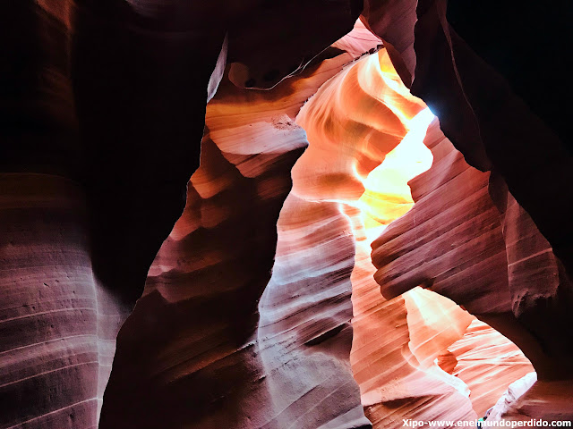 lower-antelope-canyon.JPG