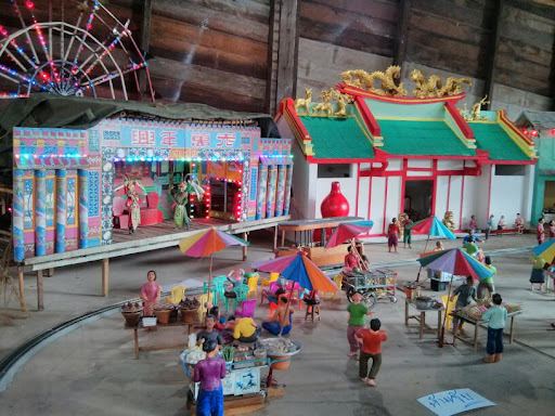 Kwan-Riam Floating Market