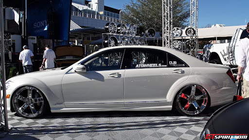 SEMA 2012 DUB Garage Booth