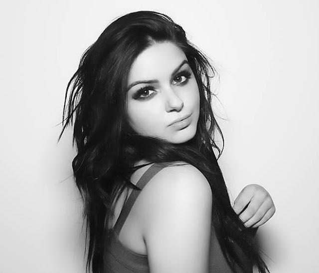 Ariel Winter Profile Pics Dp Images