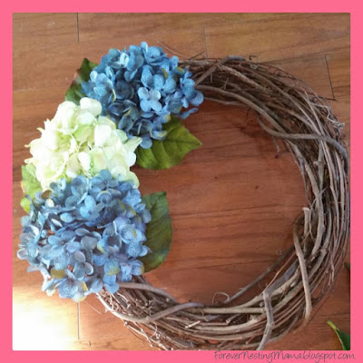 https://forevernestingmama.blogspot.com/2018/05/spring-wreath-tutorial.html