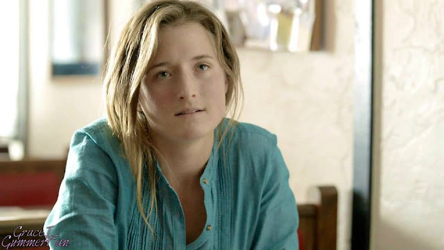 Grace Gummer Profile pictures, Dp Images, Display pics collection for whatsapp, Facebook, Instagram, Pinterest, Hi5.