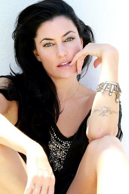 Mädchen Amick Awesome Profile Pics