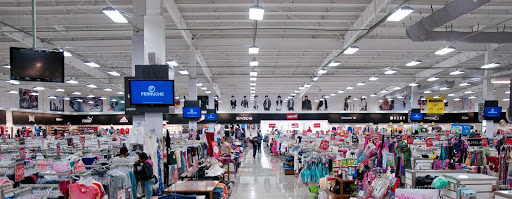 Promoda Lerma 1, Carretera México - Toluca Km 50 en Plazas Outlet Lerma Local LN-01, Colonia La Isla, 52000 Lerma de Villada, Méx., México, Outlet | EDOMEX