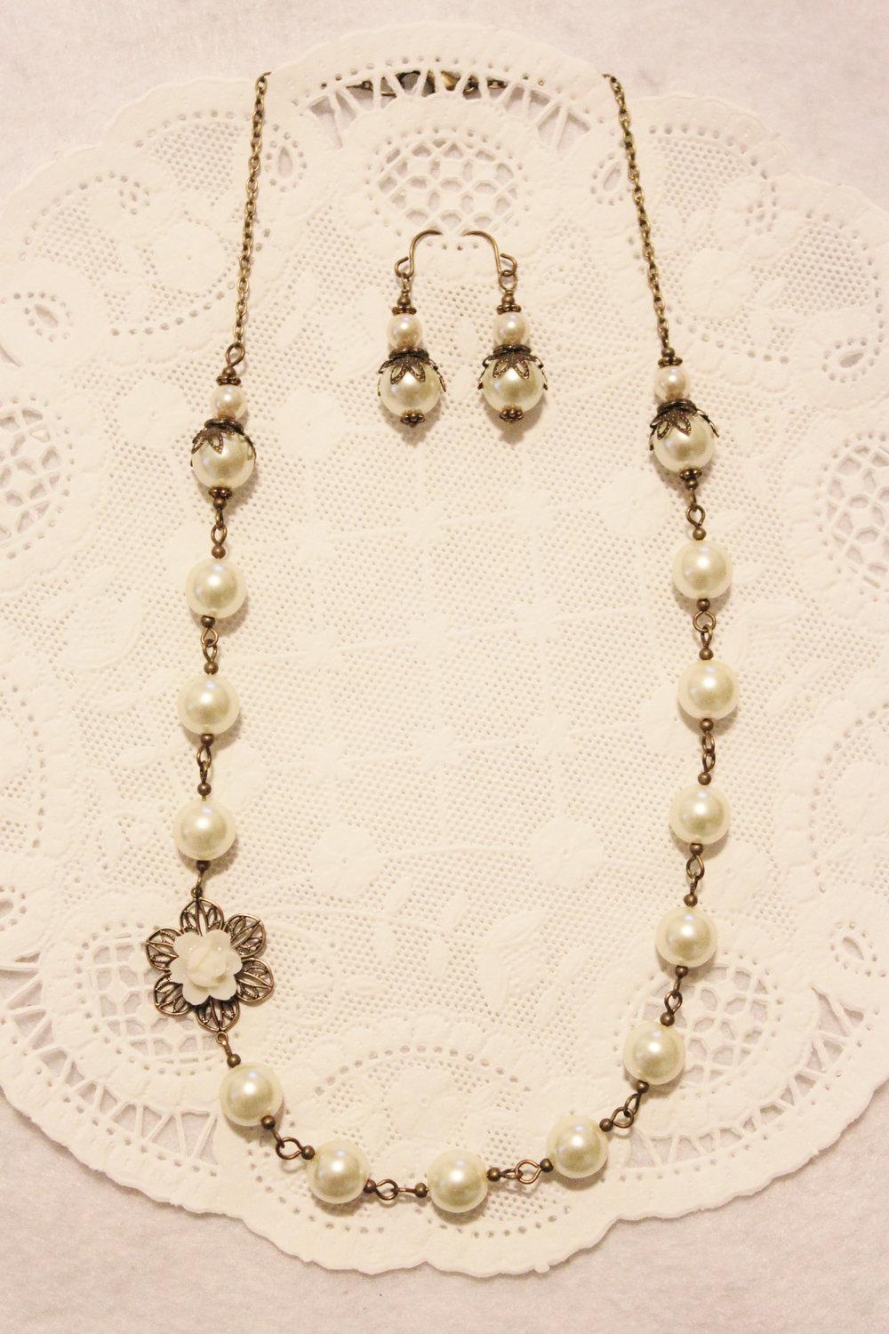 Ivory Cream Glass Pearl