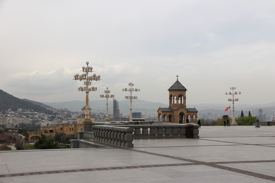 Грузинский экспресс: Тбилиси, Казбеги, Сванетия. Первомай 2015 Грузинский экспресс: Тбилиси, Казбеги, Сванетия. Первомай 2015