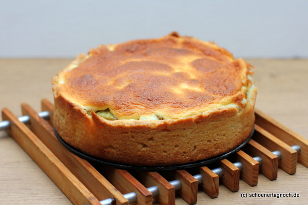 Kleiner Rhabarberkuchen mit Guss - nur für mich! - Schöner Tag noch ...