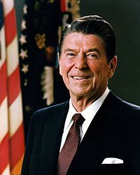 파일:external/upload.wikimedia.org/200px-Official_Portrait_of_President_Reagan_1981.jpg