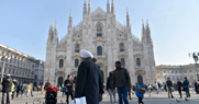 Duomo Milano e migranti
