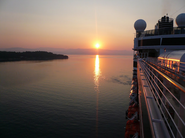 24 дня в августе круизом Nieuw Amsterdam по Средиземноморью: полезное, охи-ахи, критика