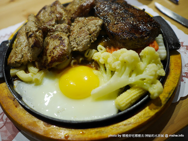 【食記】台中小宝盤子 Bao Bao's plate 爸爸帶我吃牛排@北區莒光新城&台中孔廟 : 口感不差的平價排餐, 但蚊子很多, 可以關門開個冷氣嗎? 北區 區域 台中市 夜市小吃 小吃 排餐 晚餐 牛排 豬排 鐵板料理 雞排 飲食/食記/吃吃喝喝 