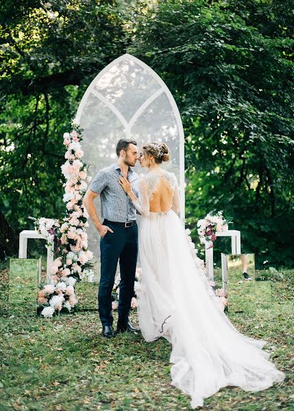 Fotógrafo de casamento Mikhail Ryabinskiy (mikkk1234). Foto de 6 de agosto 2017