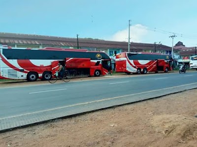 Photos of Mawlamyine Highway Bus Station