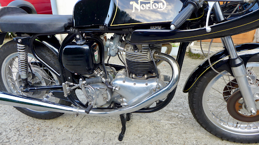 Norton Dunstall 750