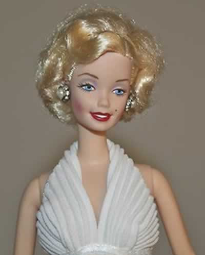 Barbie Marilyn Monroe en "La tentación vive arriba"