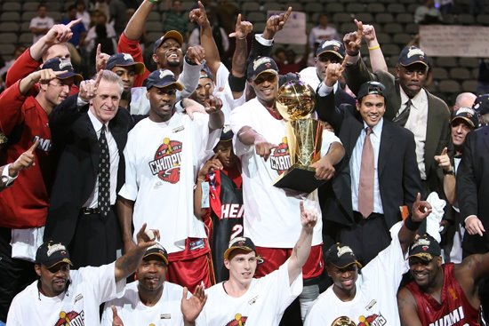 파일:external/www.allcanes.com/heat_champs-777955.jpg