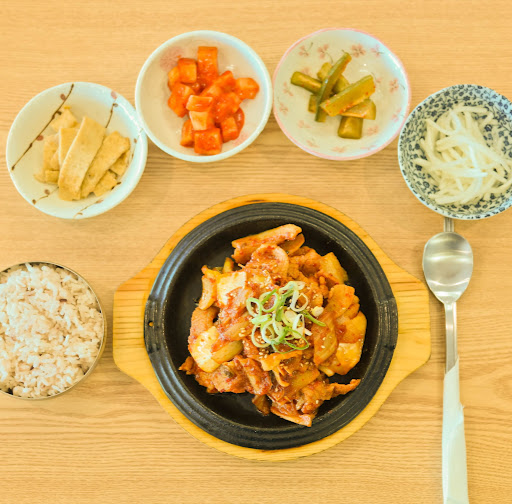 Jomaru Korean Restaurant (조마루 감자탕) logo