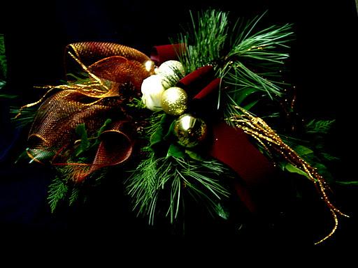 holidays flower arrangement: