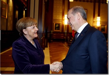 Merkel handshake mit Erdo 8.2.2016 Merkel handshake mit Erdo 8.2.2016