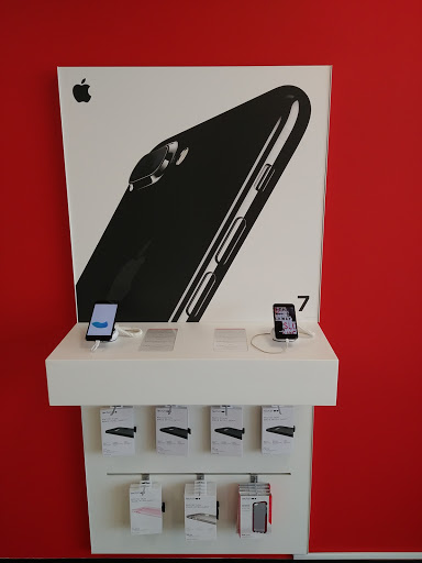 Cell Phone Store «Verizon Authorized Retailer, TCC», reviews and photos, 2164 Randall Rd, Carpentersville, IL 60110, USA