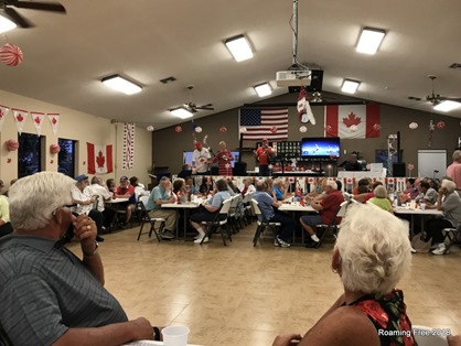 Nice crowd for the dinner