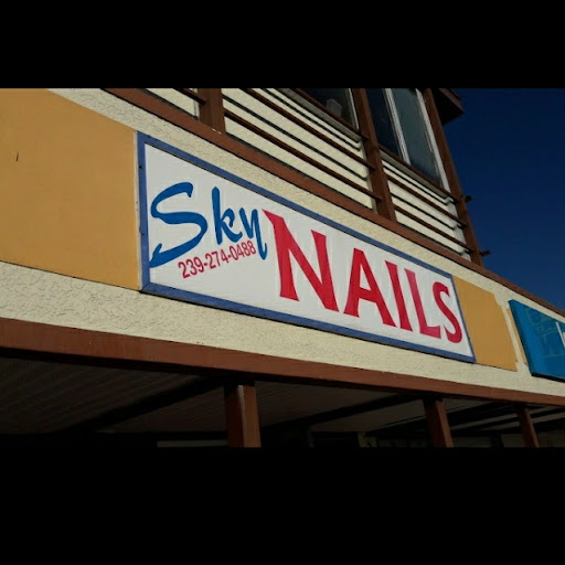 Sky Nails logo