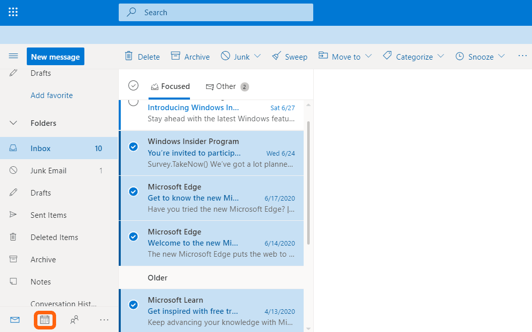 Busque el Calendario en forma de icono en la esquina inferior izquierda de su ventana.  Haz click en eso