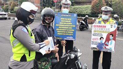 Polres Klungkung Sosialisasi Ops Patuh Agung 2021 Kepada Para Pengguna Jalan