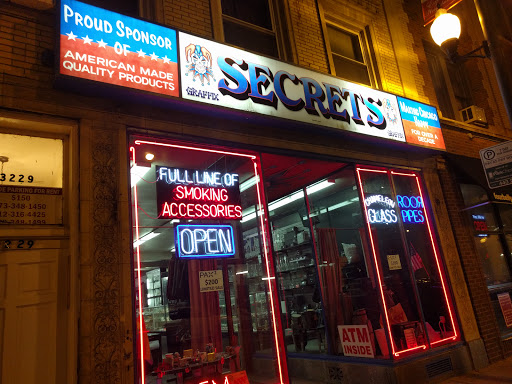 Tobacco Shop «Secrets Smoke Shop», reviews and photos, 3229 N Clark St, Chicago, IL 60657, USA