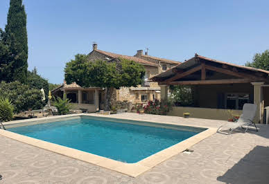 Maison avec piscine et terrasse 5