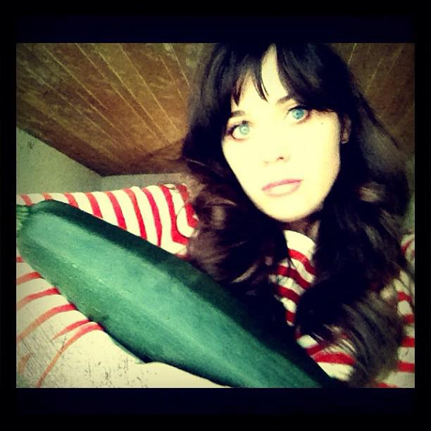 Zooey Deschanel Dp Profile Pics