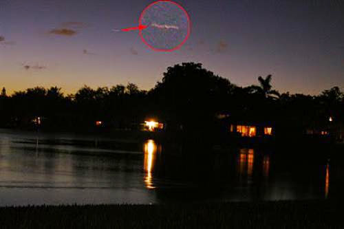 Paranormal Interesting Ufo Photos Taken In Deerfield Florid15 Sep 2005