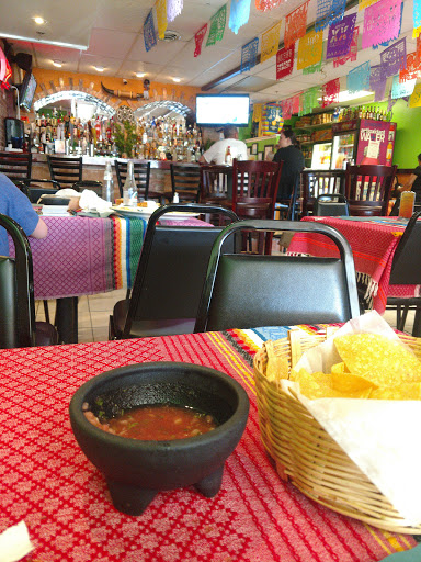 Restaurant «El Paso Mexican Restaurant», reviews and photos, 6 E Main St, Plainville, CT 06062, USA