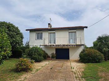 maison à Sauveterre-de-Béarn (64)