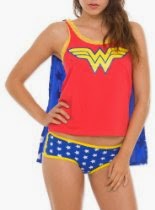 <br />Hot Topic Women's DC Comics Wonder Woman Cape Sleep Set