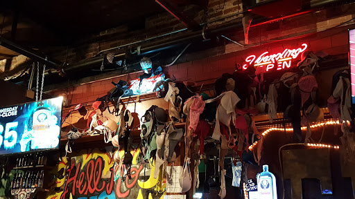 Bar «Coyote Ugly», reviews and photos, 326 Beale St, Memphis, TN 38103, USA