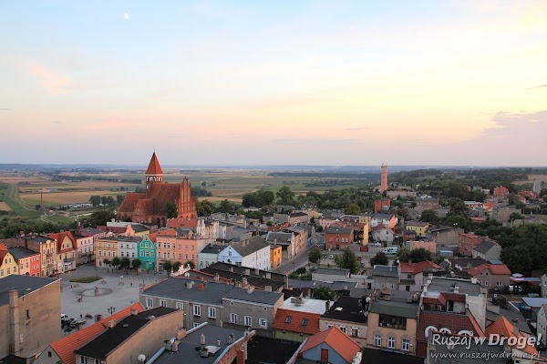 Widok z dzwonnicy Fary pw. Św. Mateusza w Nowem