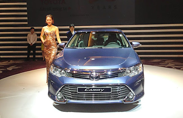 Dan tri se co bai gioi thieu cu the mau Toyota Camry trong thoi gian toi day