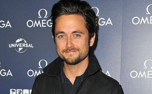 Justin Chatwin Profile Pics Dp Images