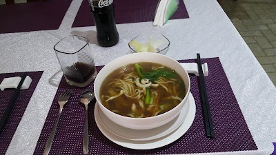 Photos of Le Shanga&iuml;