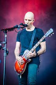 Billy Howerdel Net Worth, Age, Wiki, Biography, Height, Dating, Family, Career