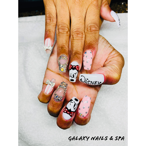 Galaxy nails spa logo