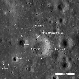 파일:external/upload.wikimedia.org/315px-Apollo_12_LRO.jpg