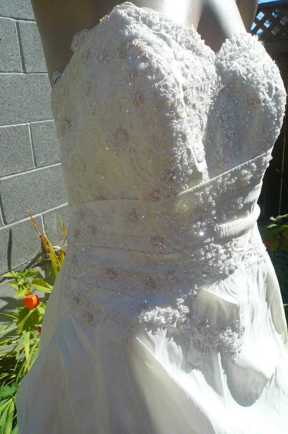 Ivory Raw Satin Party Wedding Gown Sz 12 Boned BEADED BODICE Ruched Bustled