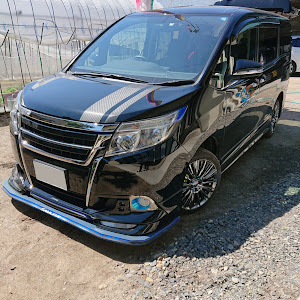 エスクァイア ZRR85G