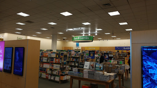 Book Store «Barnes & Noble», reviews and photos, 210 Andover St, Peabody, MA 01960, USA