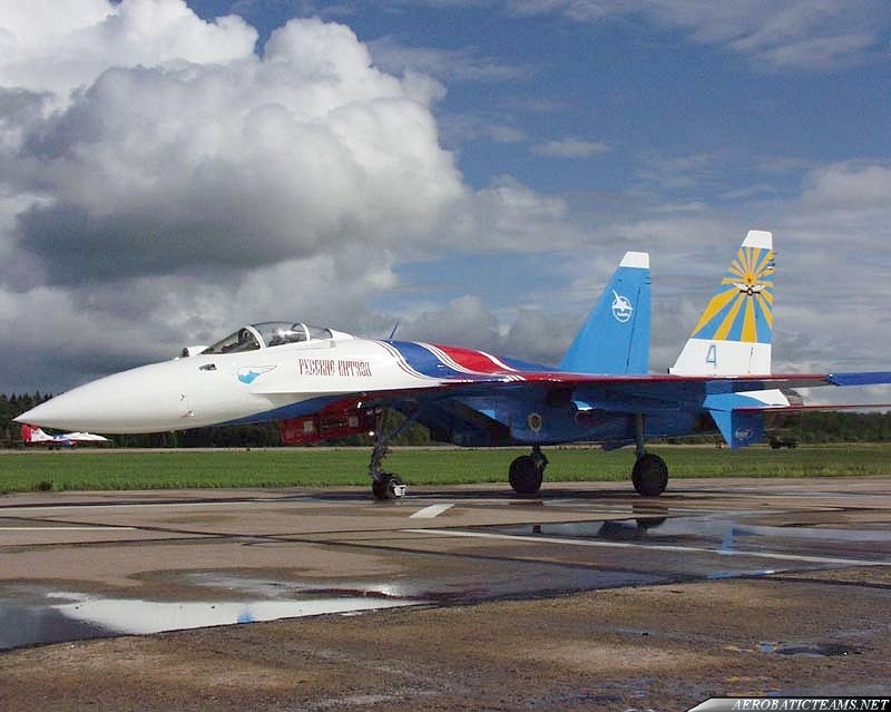 파일:external/aerobaticteams.net/ED35CD59-60D7-AAC6-1269-D35C94665E51.jpg